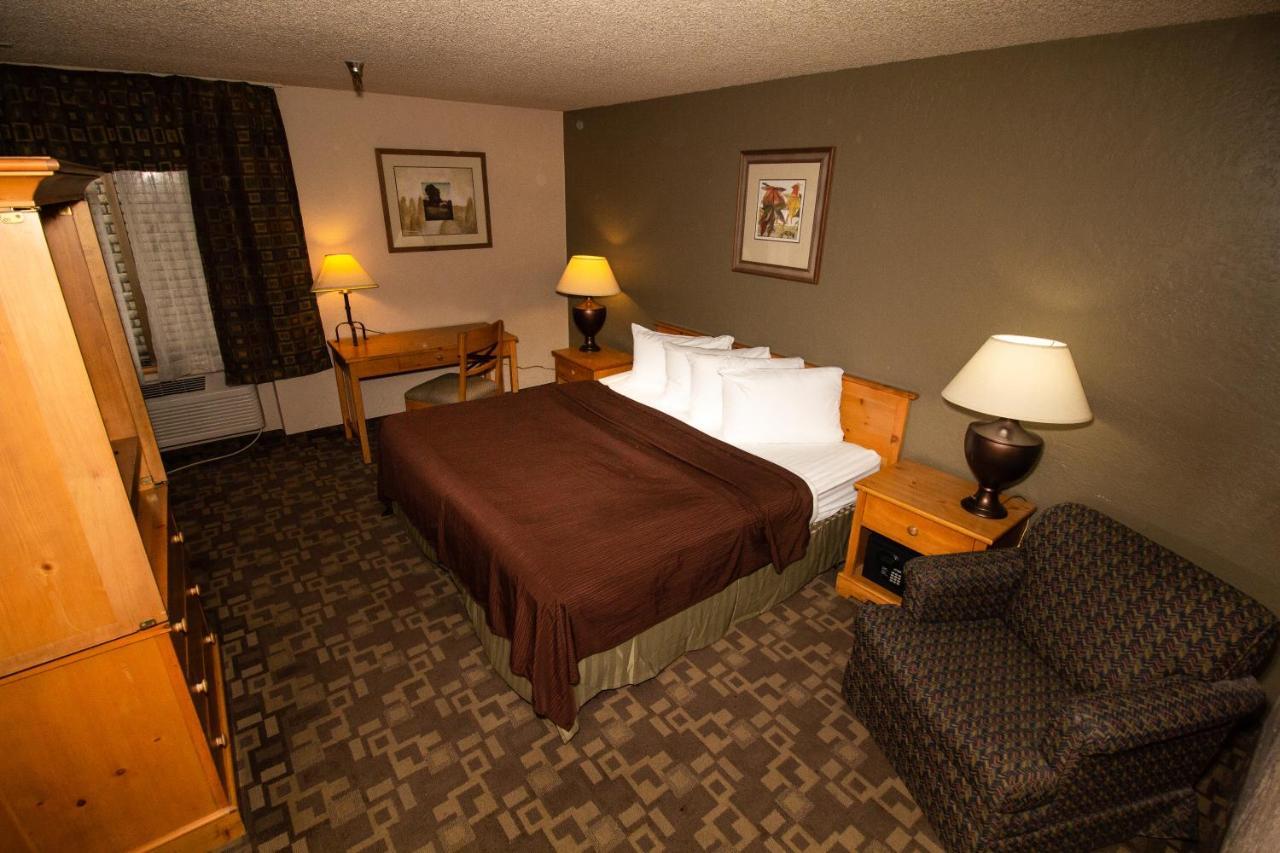 Fairbridge Inn, Suites & Outlaw Conference Center - Kalispell Exterior photo
